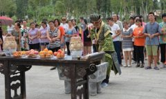 <b>今日八月初五：1要洗、2不碰、3不说、4要吃</b>